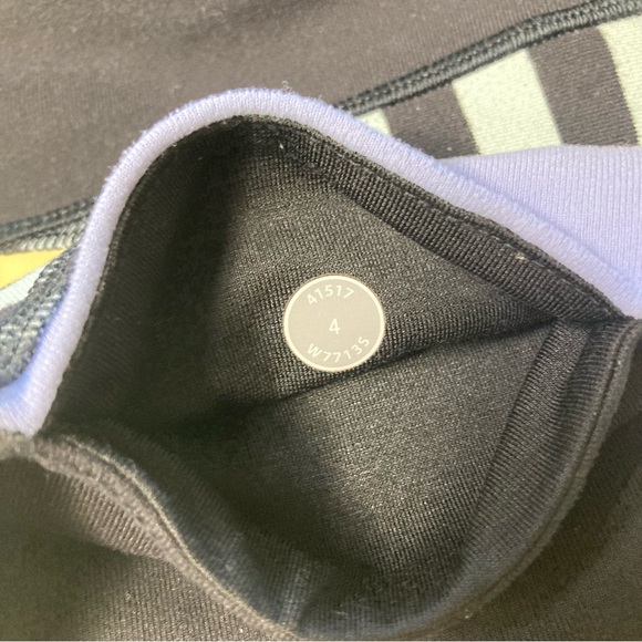 Lululemon Boogie Short Size 4 - Picture 9 of 9